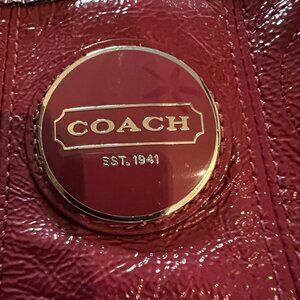 Nice condition patent Coach hobo bag